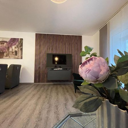 Exklusive Wohnung Zentral Mit Grossem Balkon Losheim Eksteriør bilde