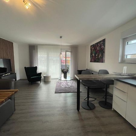 Exklusive Wohnung Zentral Mit Grossem Balkon Losheim Eksteriør bilde