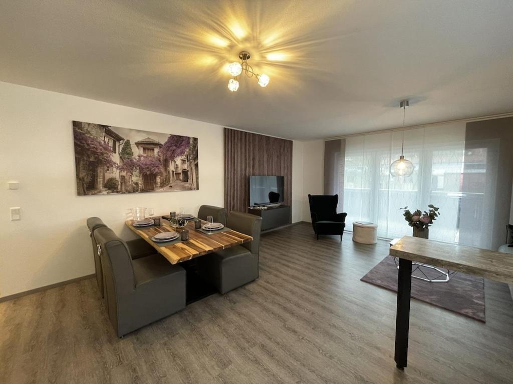 Exklusive Wohnung Zentral Mit Grossem Balkon Losheim Eksteriør bilde