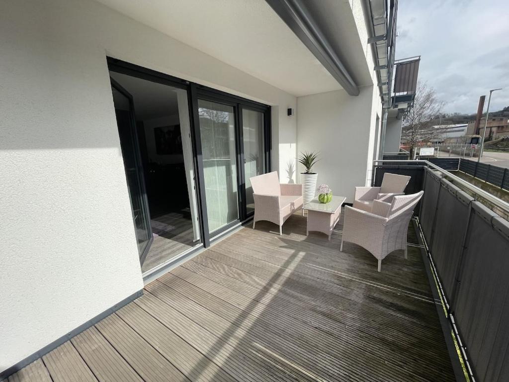 Exklusive Wohnung Zentral Mit Grossem Balkon Losheim Eksteriør bilde