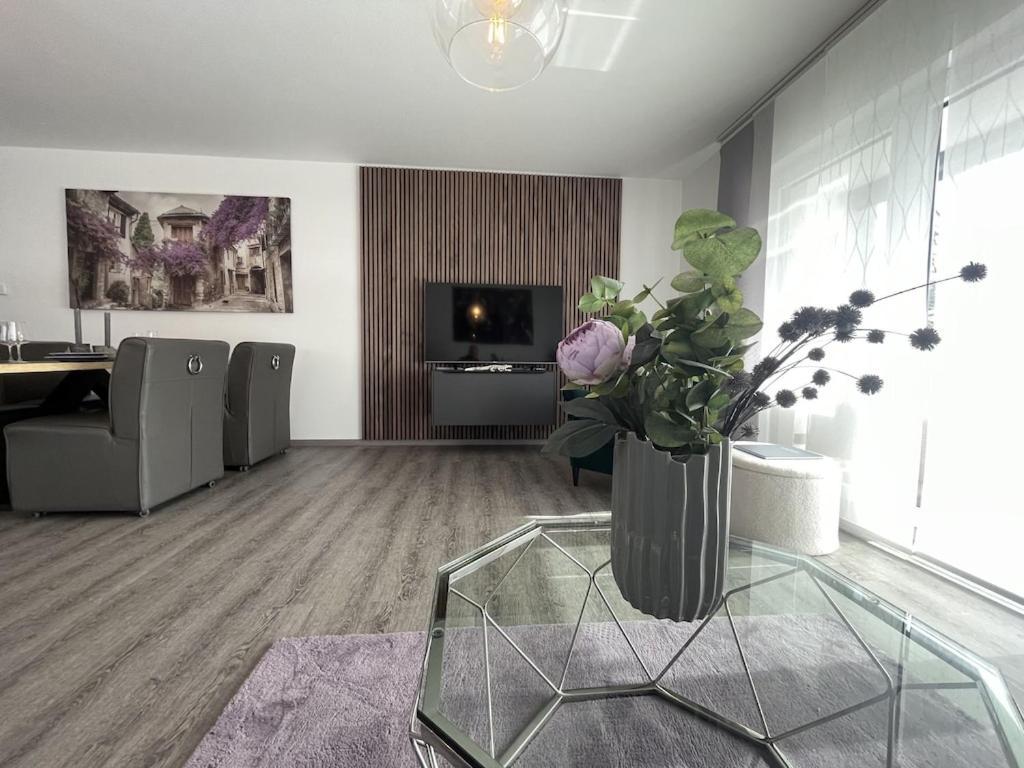 Exklusive Wohnung Zentral Mit Grossem Balkon Losheim Eksteriør bilde