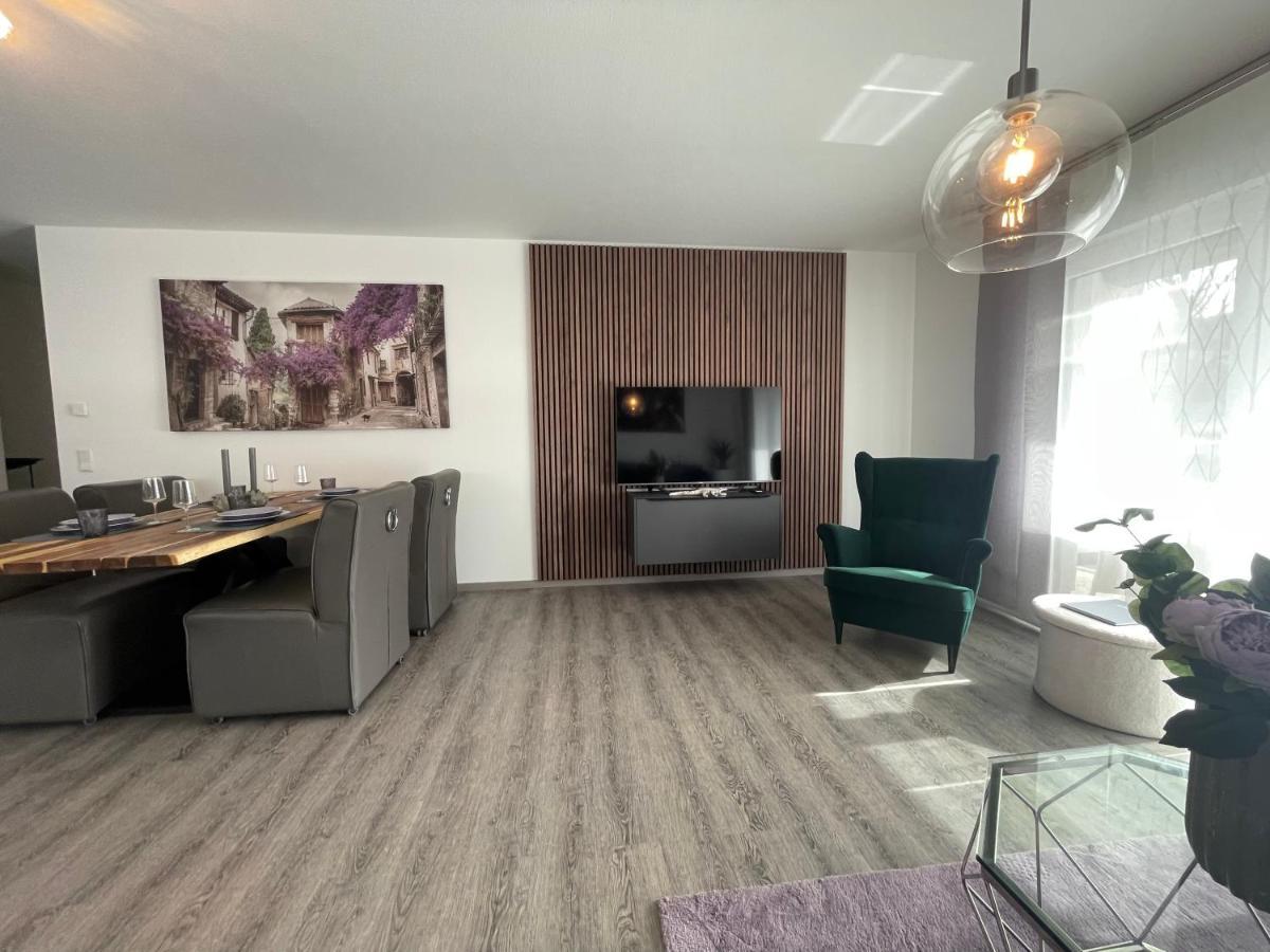 Exklusive Wohnung Zentral Mit Grossem Balkon Losheim Eksteriør bilde