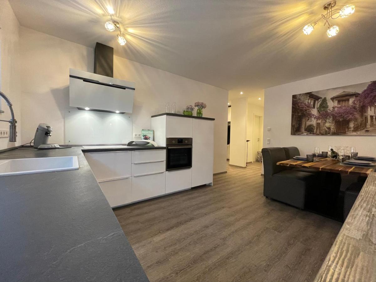 Exklusive Wohnung Zentral Mit Grossem Balkon Losheim Eksteriør bilde